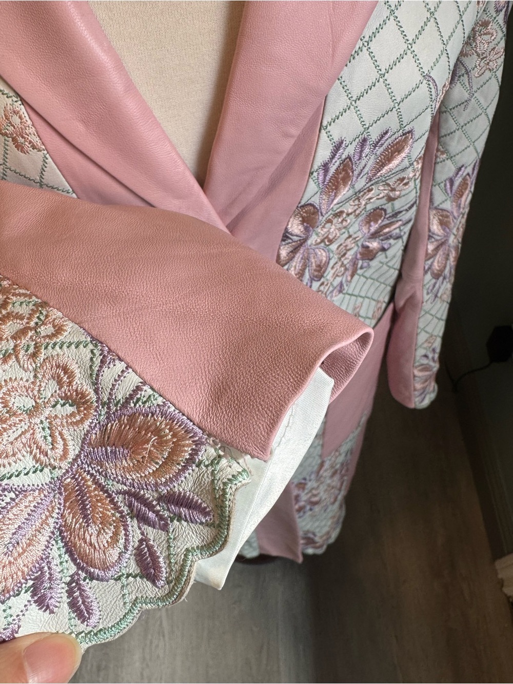 Vintage Pastel Pink Embroidered Lamb Leather & Silk Coat – Coquette Princesscore - Picture 8 of 10
